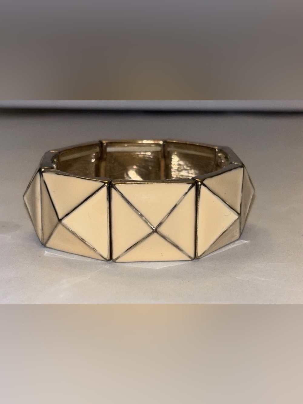 Vintage Cream Enamel Gold Tone 3D Pyramid Squares Elastic Stretch‎ Bracelet